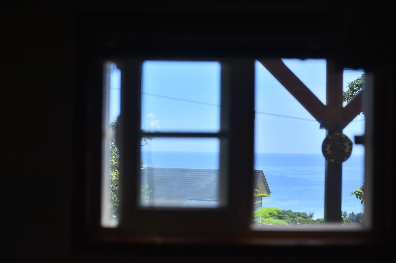 Panorama Ocean View Cottage Motobu Extérieur photo